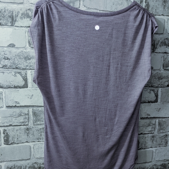 Lululemon Sweat Times Short Sleeve

Heathered Dust - Picture 8 of 8